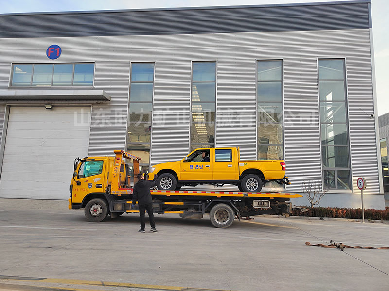 FL-1.5運(yùn)料車發(fā)往貴州礦區(qū)